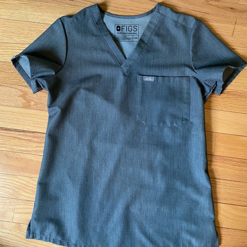 Figs graphite Catarina top